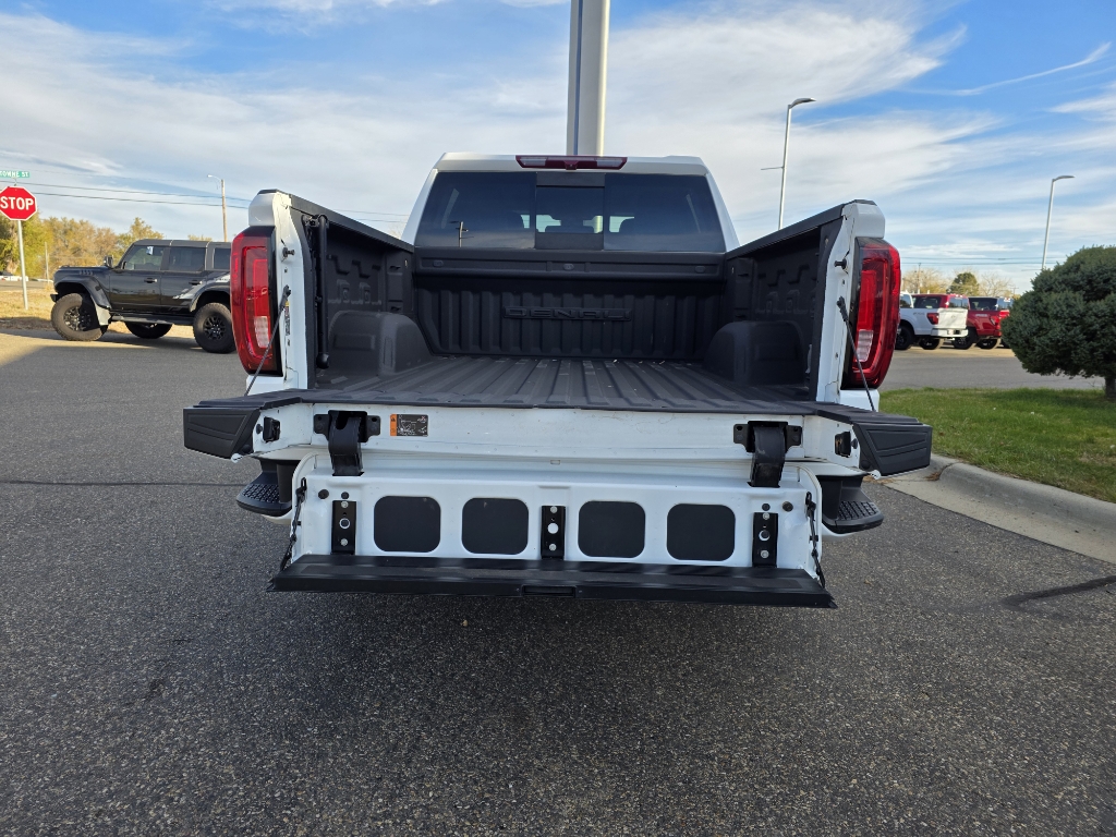 2023 GMC Sierra 1500 - Summit White exterior view 8