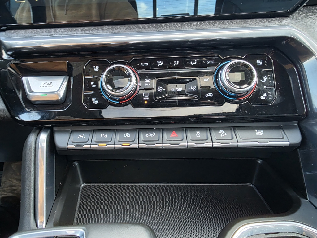 2023 GMC Sierra 1500 - Summit White exterior view 15