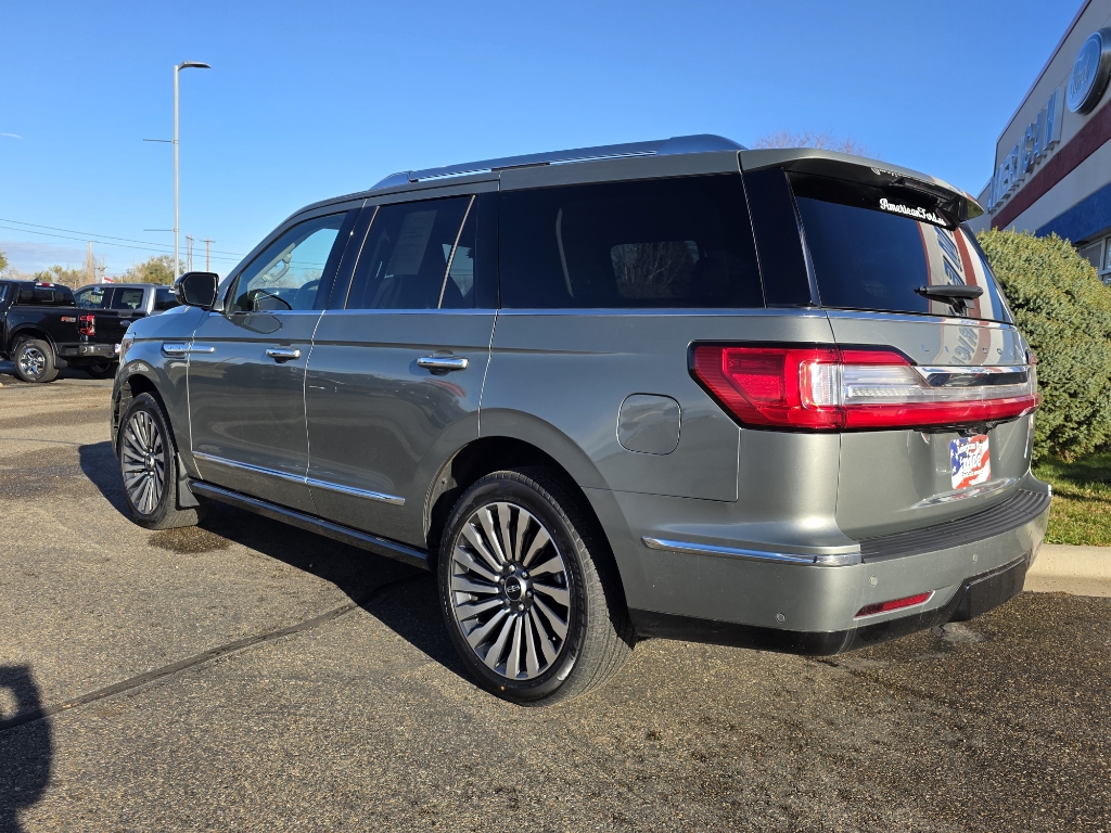 2019 Lincoln Navigator Reserve - Silver Jade Metallic exterior view 6