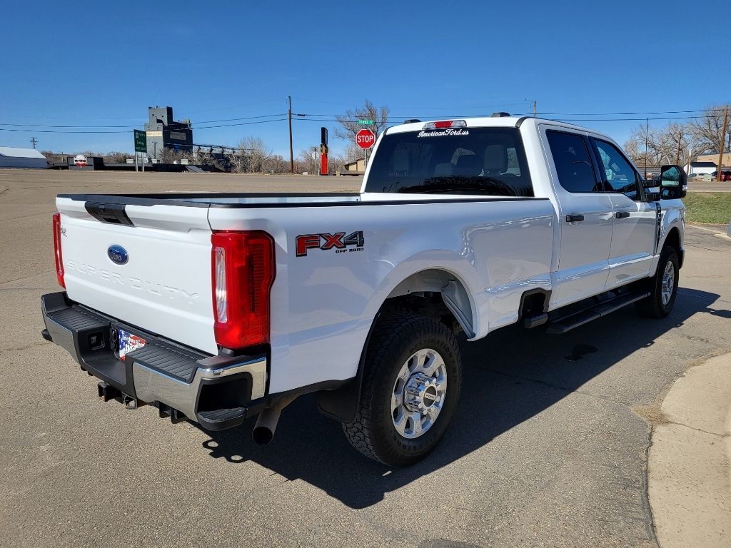 2024 Ford F-350 Super Duty - Oxford White exterior view 4