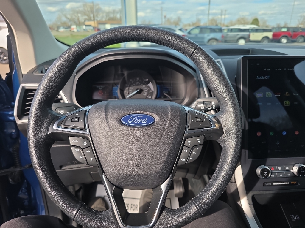 2024 Ford Edge SEL - Atlas Blue Metallic exterior view 11