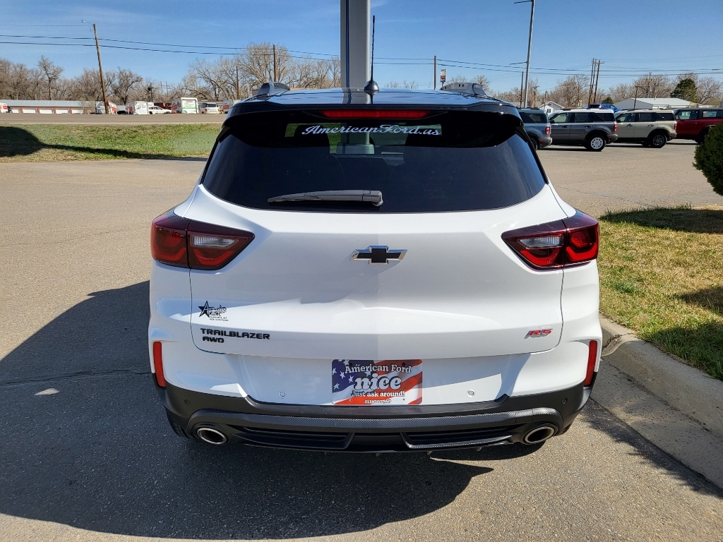 2024 Chevrolet TrailBlazer RS - Summit White exterior view 5