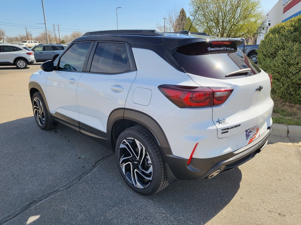 2024 Chevrolet TrailBlazer RS - Summit White exterior view 8