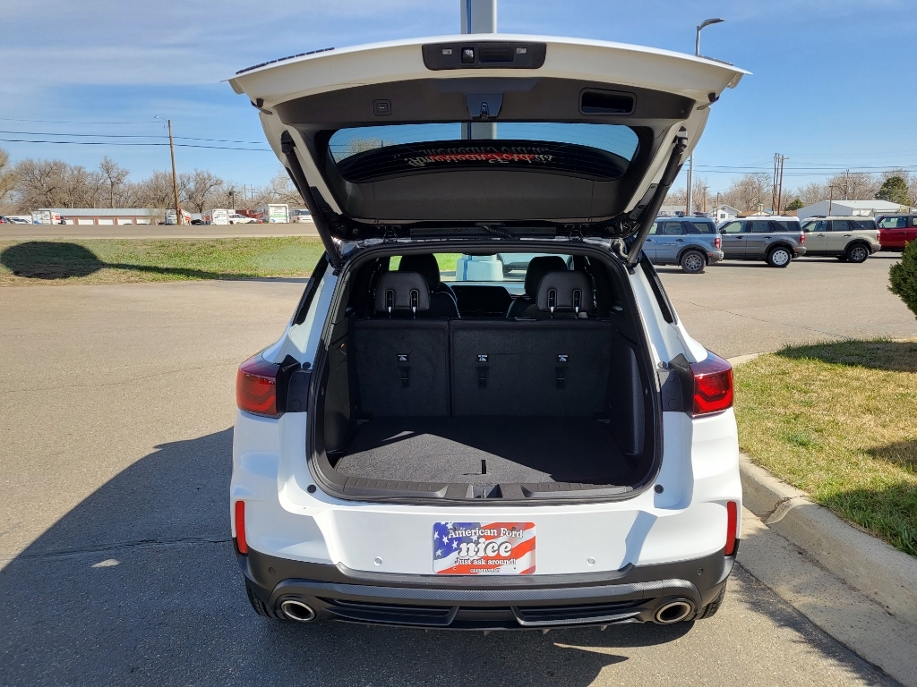 2024 Chevrolet TrailBlazer RS - Summit White exterior view 6