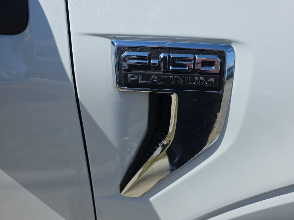 2022 Ford F-150 Platinum - Star White Metallic Tri-Coat exterior view 9