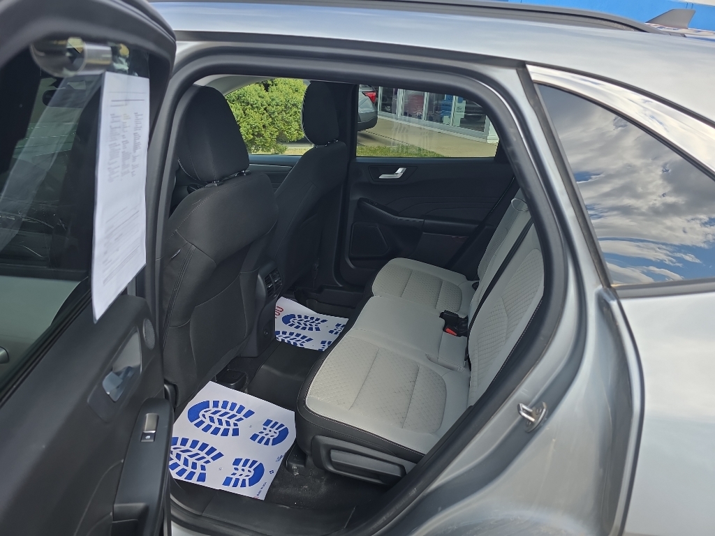 2023 Ford Escape Active - Iconic Silver Metallic exterior view 16