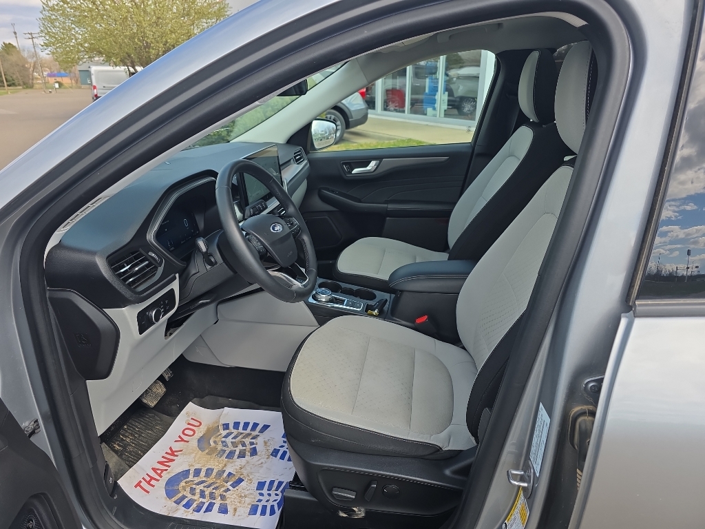 2023 Ford Escape Active - Iconic Silver Metallic exterior view 15