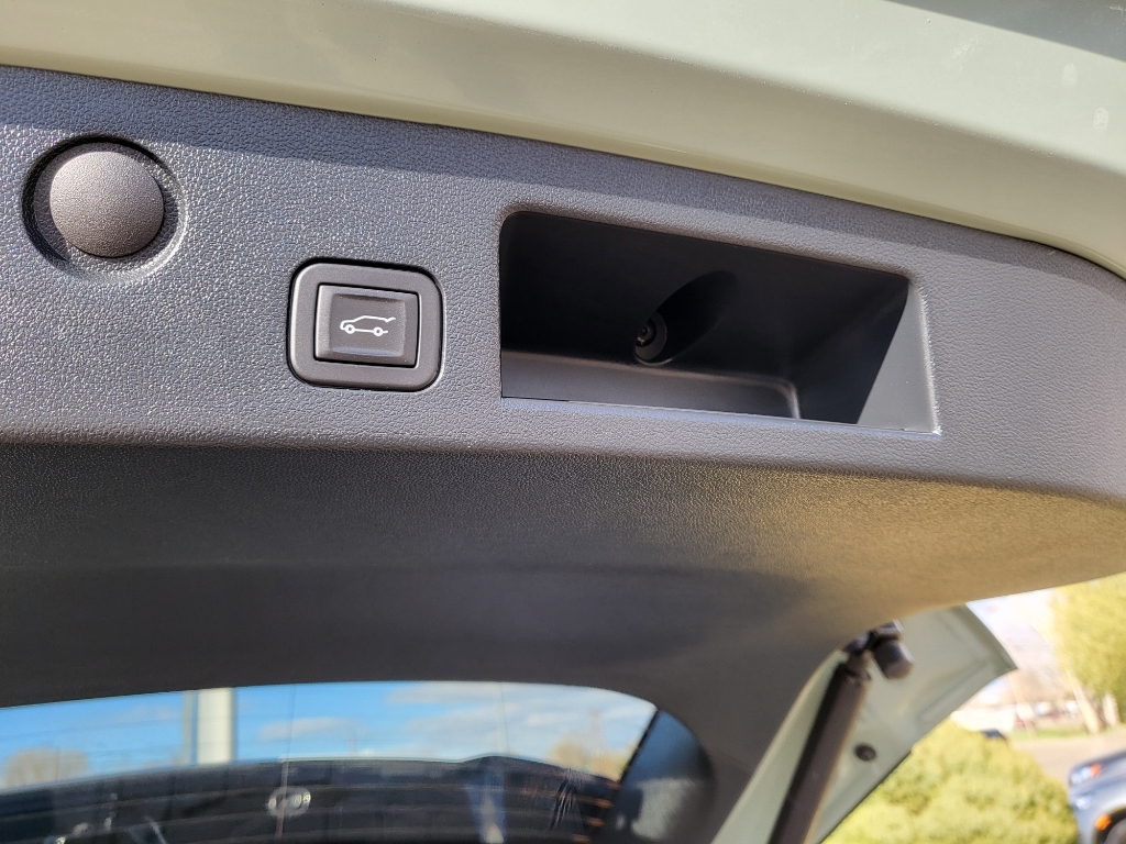 2025 Chevrolet Equinox AWD ACTIV - Cacti Green exterior view 6