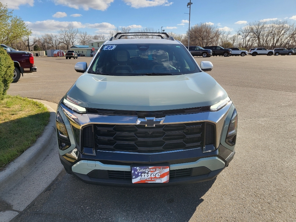 2025 Chevrolet Equinox AWD ACTIV - Cacti Green exterior view 2