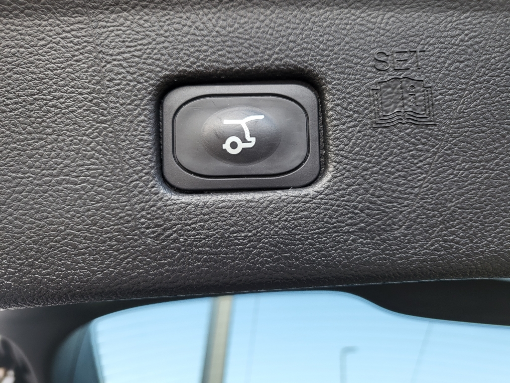 2024 Ford Edge Titanium - Stone Blue Metallic exterior view 7