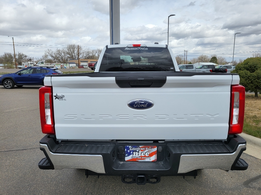 2023 Ford F-350 Super Duty - Oxford White exterior view 5