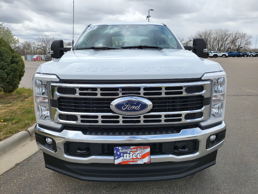 2023 Ford F-350 Super Duty - Oxford White exterior view 2