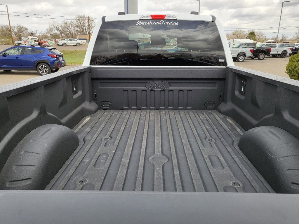 2023 Ford F-350 Super Duty - Oxford White exterior view 6