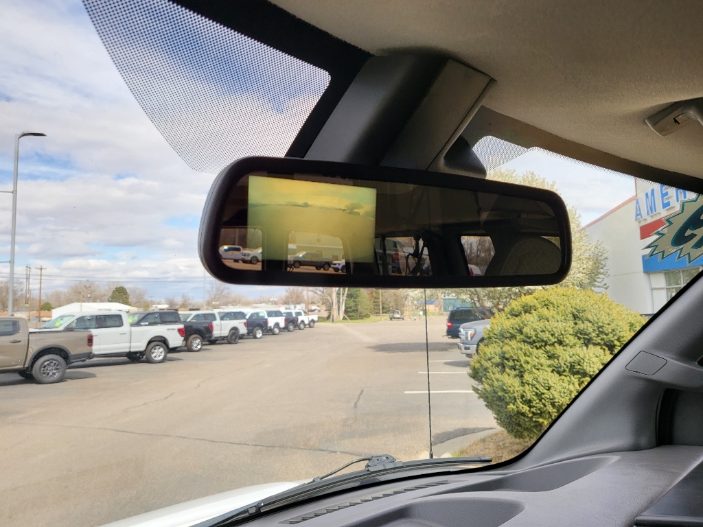 2019 Chevrolet Express 3500 - Summit White exterior view 12