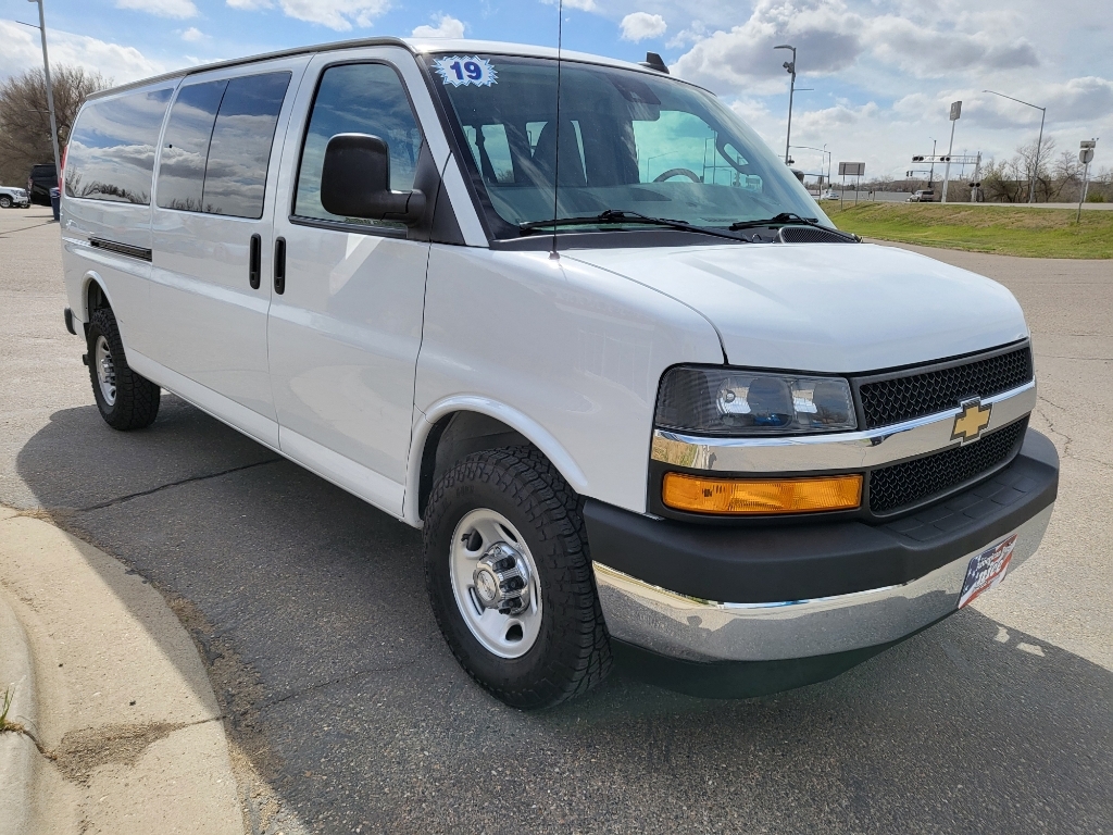 2019 Chevrolet Express 3500 - Summit White exterior view 3