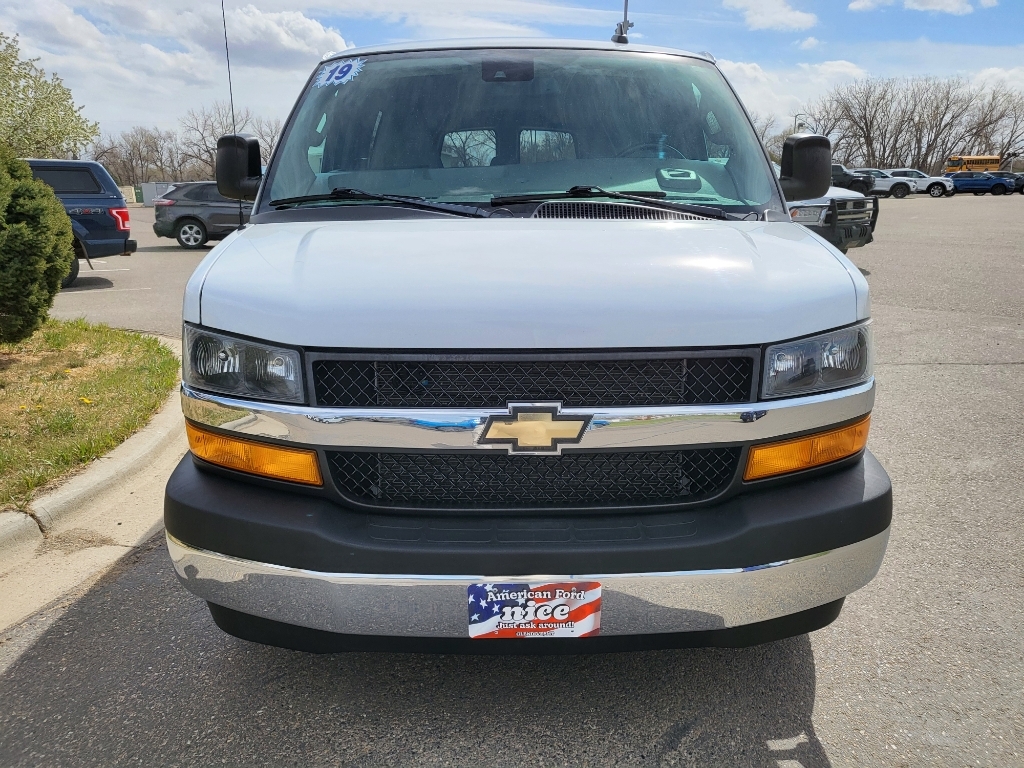 2019 Chevrolet Express 3500 - Summit White exterior view 2