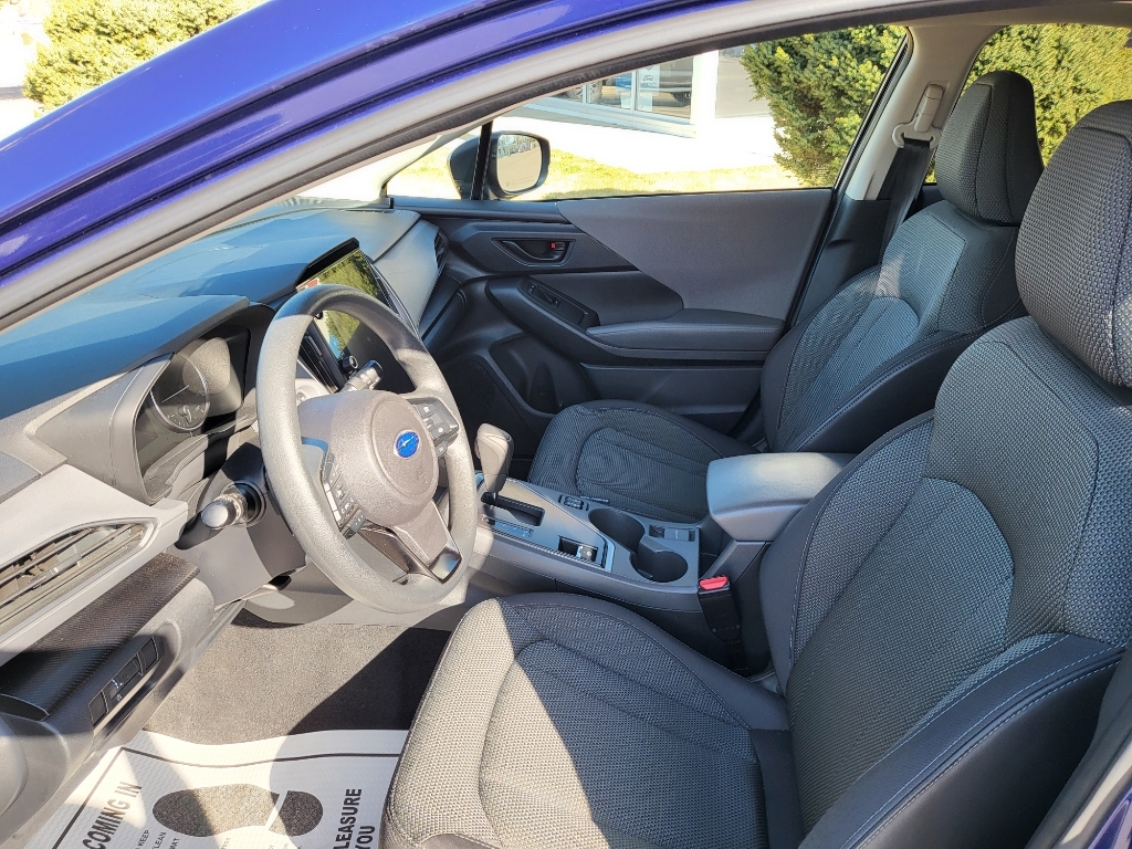 2024 Subaru Crosstrek Premium - Blue exterior view 9