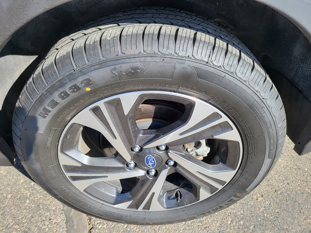 2024 Subaru Crosstrek Premium - Blue exterior view 8