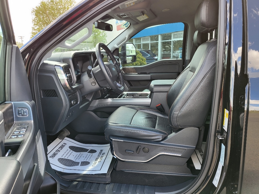 2024 Ford F-350 Super Duty - Agate Black Metallic exterior view 10