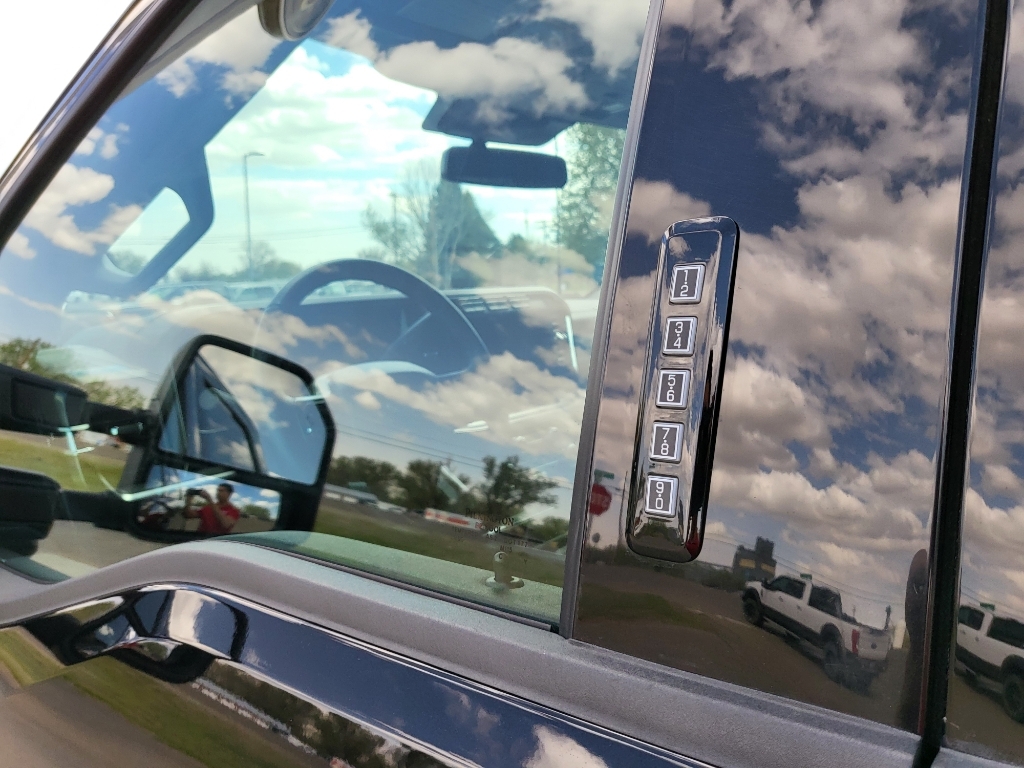 2024 Ford F-350 Super Duty - Agate Black Metallic exterior view 9