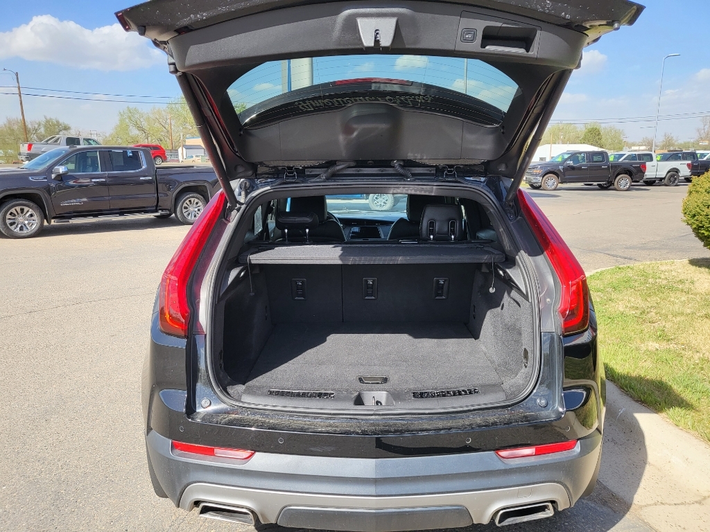 2022 Cadillac XT4 AWD Premium Luxury - Stellar Black Metallic exterior view 6