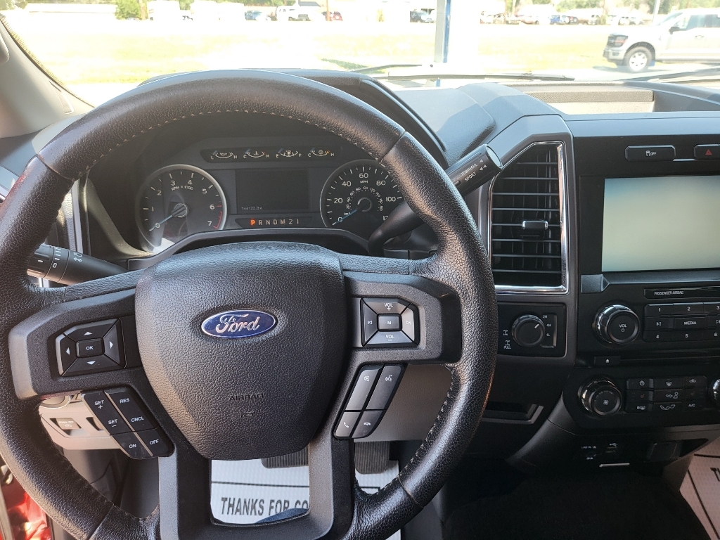 2015 Ford F-150 XLT - Ruby Red Metallic Tinted Clearcoat exterior view 12