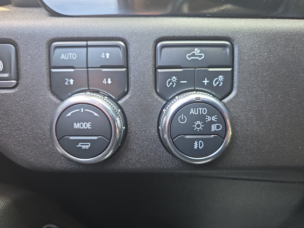 2024 GMC Sierra 3500 - Summit White exterior view 11