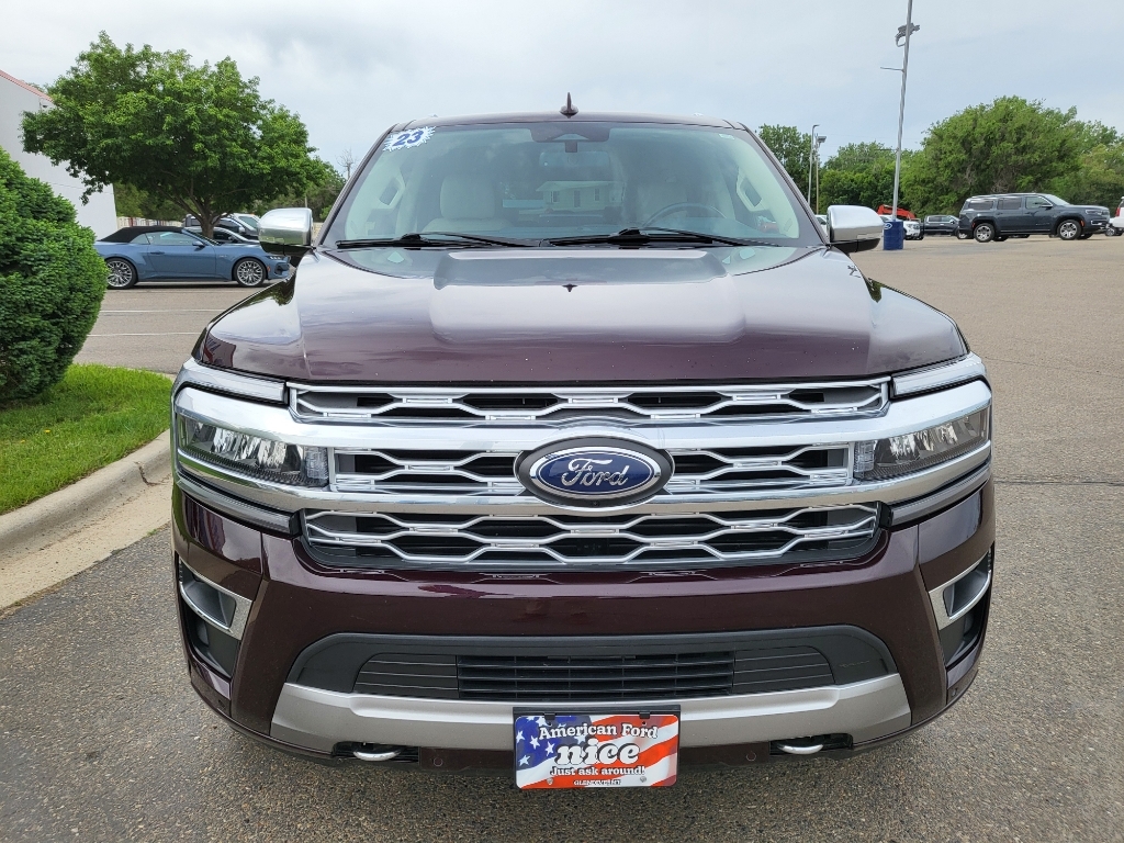 2023 Ford Expedition MAX Platinum - Jewel Red Metallic Tinted Clearcoat exterior view 2