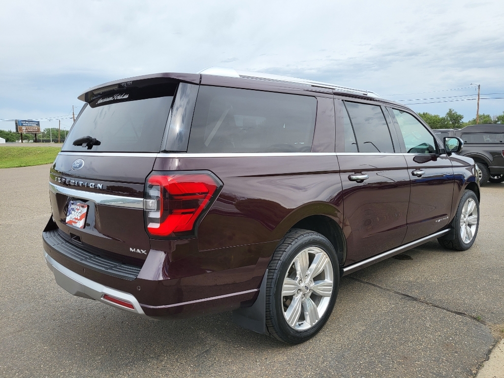 2023 Ford Expedition MAX Platinum - Jewel Red Metallic Tinted Clearcoat exterior view 4