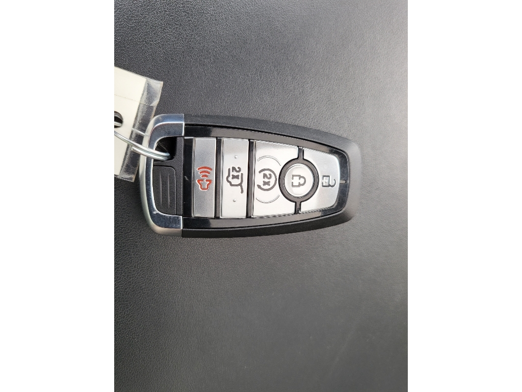 2023 Ford Expedition MAX Platinum - Jewel Red Metallic Tinted Clearcoat exterior view 18
