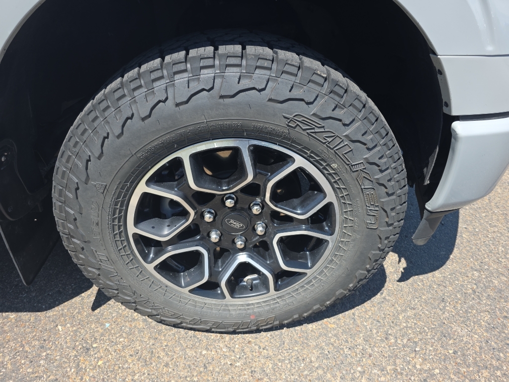 2023 Ford F-150 XLT - Avalanche exterior view 8