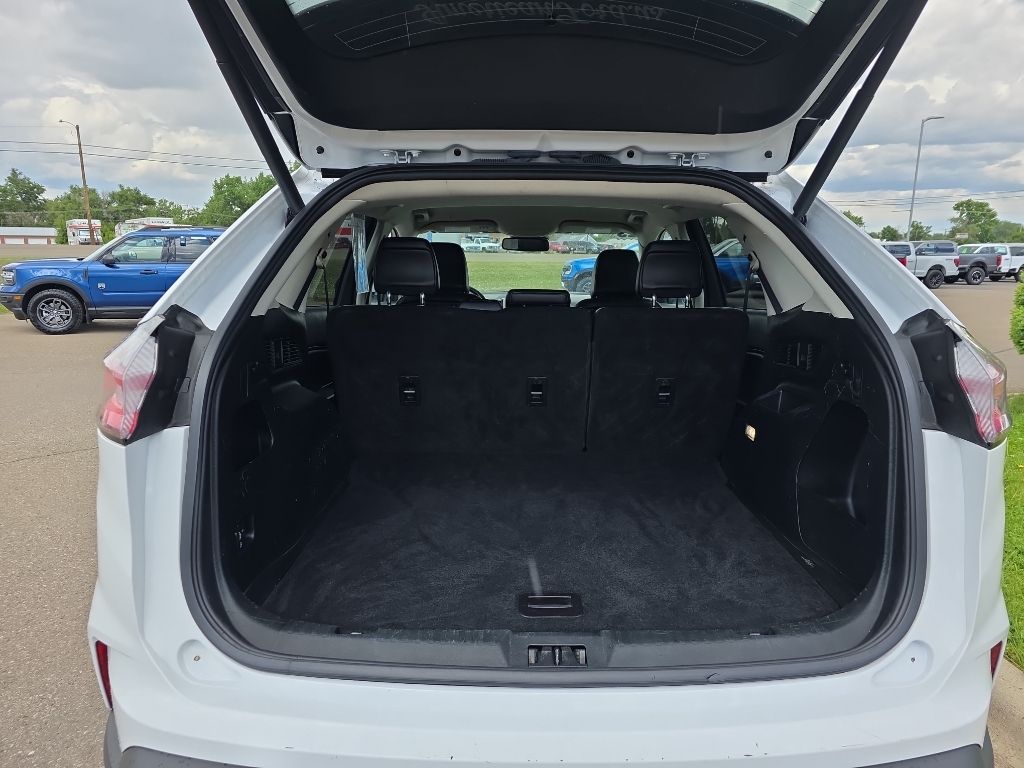 2023 Ford Edge SEL - Oxford White exterior view 16