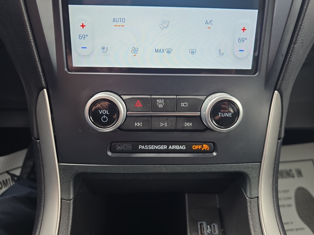 2023 Ford Edge SEL - Oxford White exterior view 7