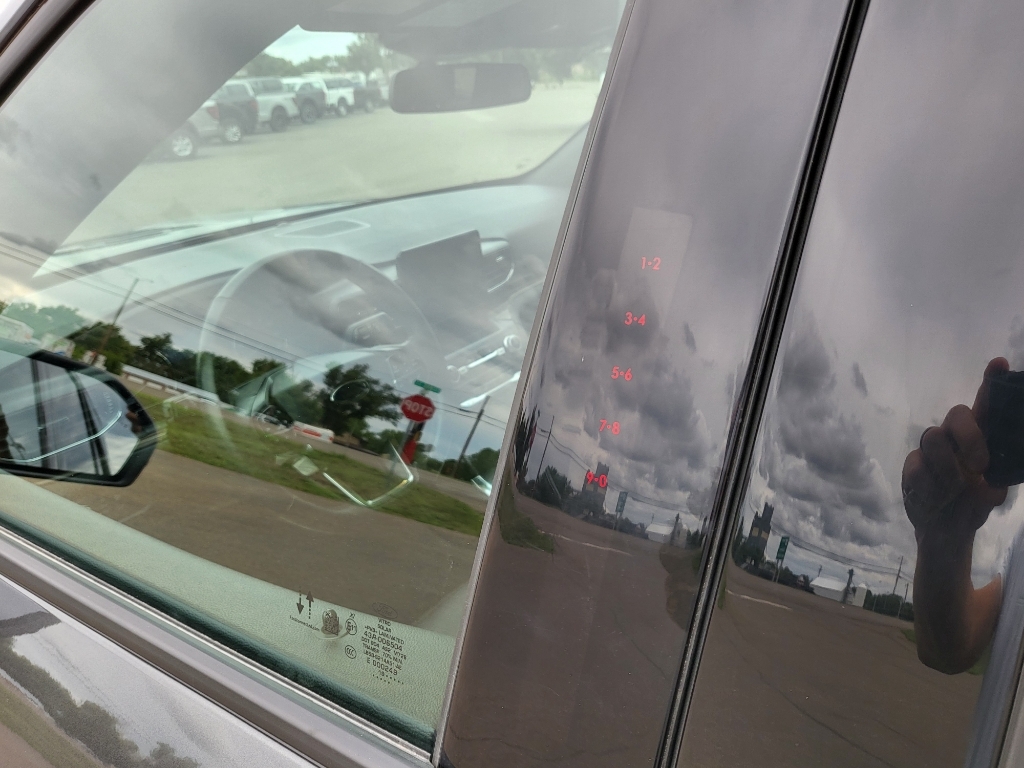 2020 Ford Explorer Limited - Magnetic Metallic exterior view 10