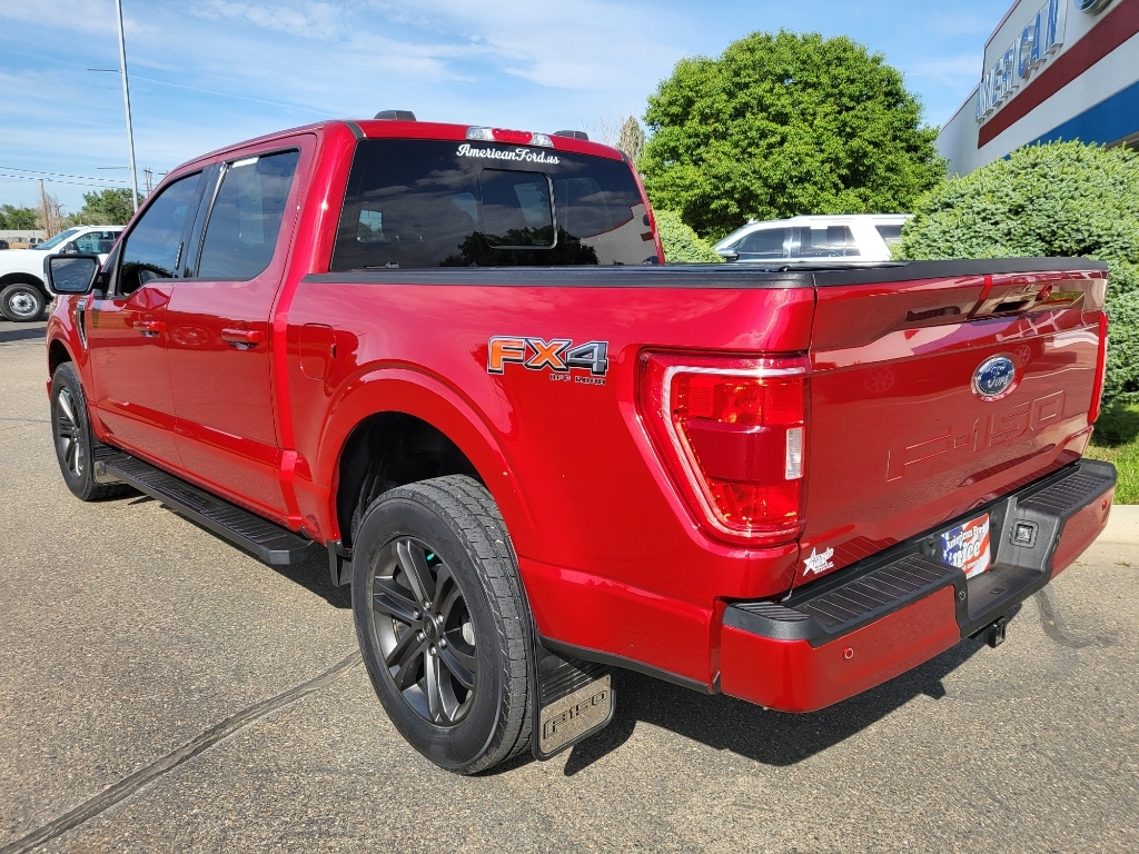 2021 Ford F-150 XLT - Red exterior view 7
