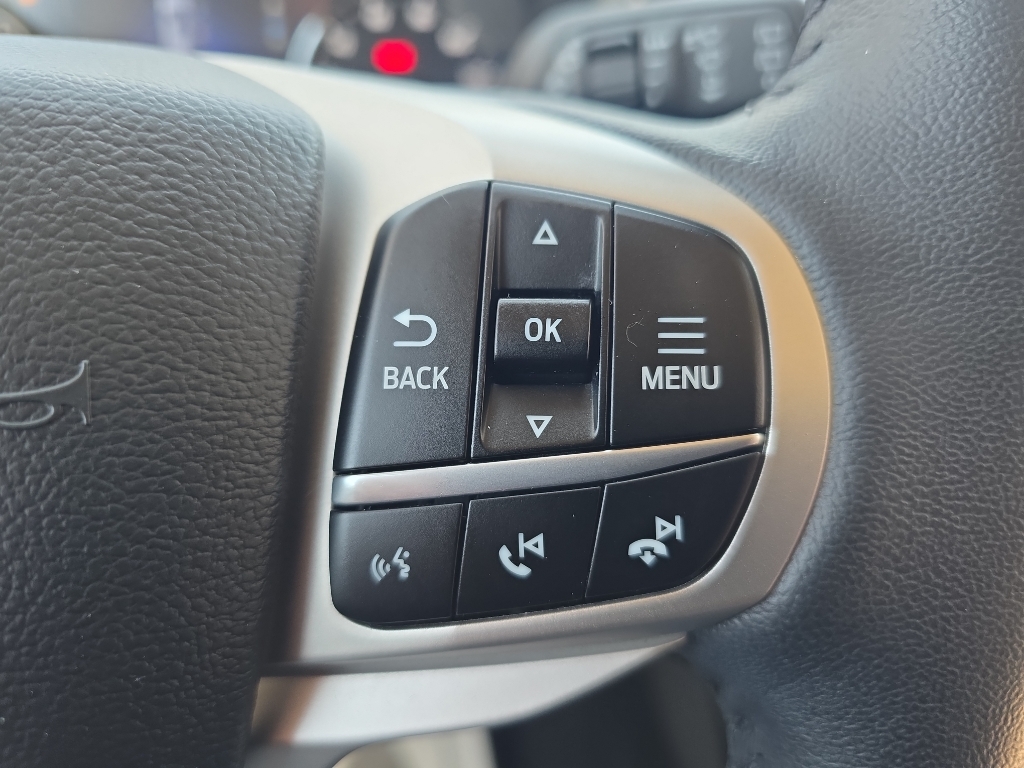 2023 Ford Explorer XLT - Oxford White exterior view 11