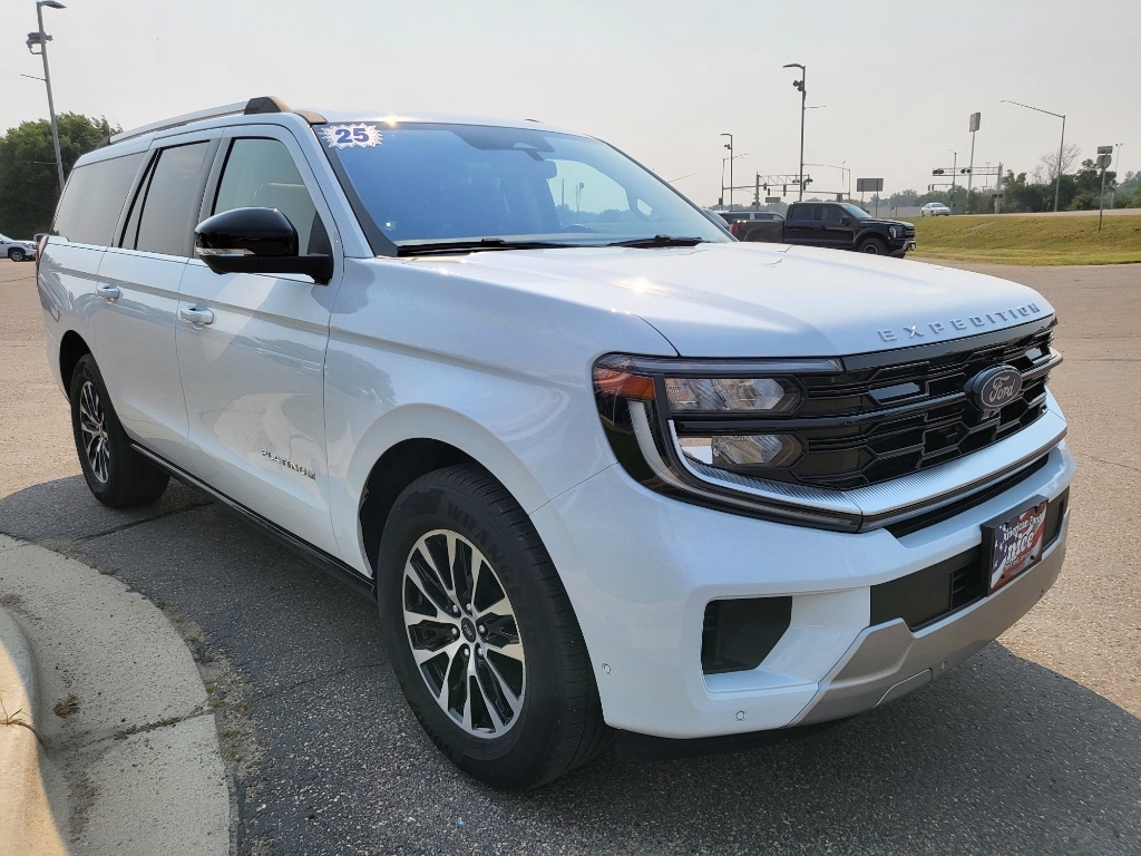 2025 Ford Expedition MAX Platinum - Oxford White exterior view 3