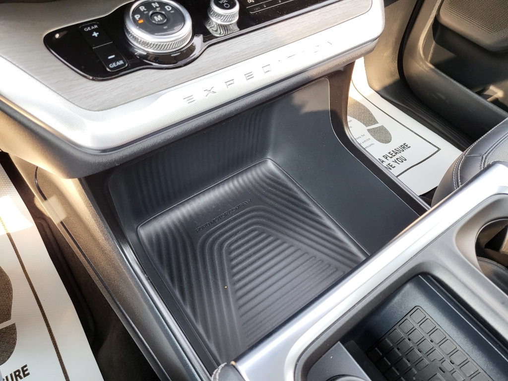 2025 Ford Expedition MAX Platinum - Oxford White exterior view 19
