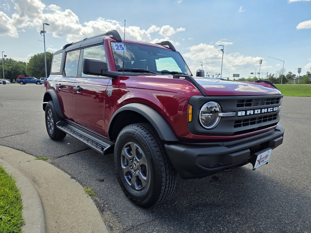 2025 Ford Bronco Big Bend - Ruby Red Metallic Tinted Clearcoat exterior view 3
