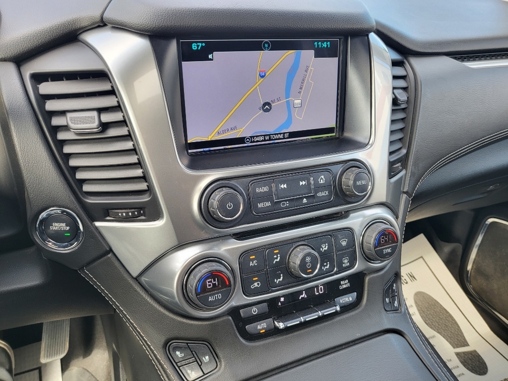 2019 Chevrolet Suburban 1500 - Summit White exterior view 12