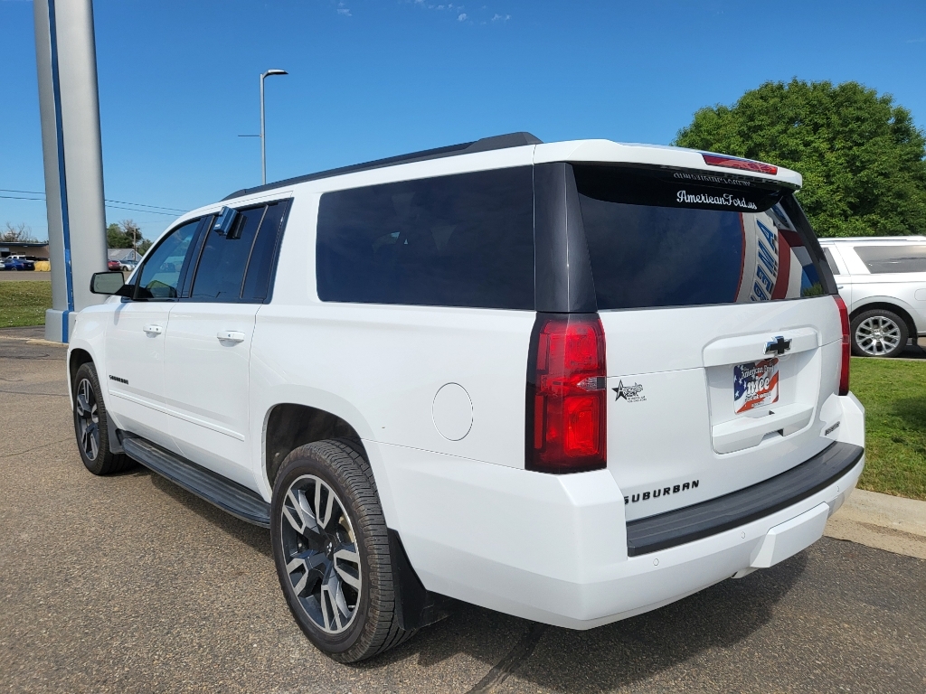 2019 Chevrolet Suburban 1500 - Summit White exterior view 8