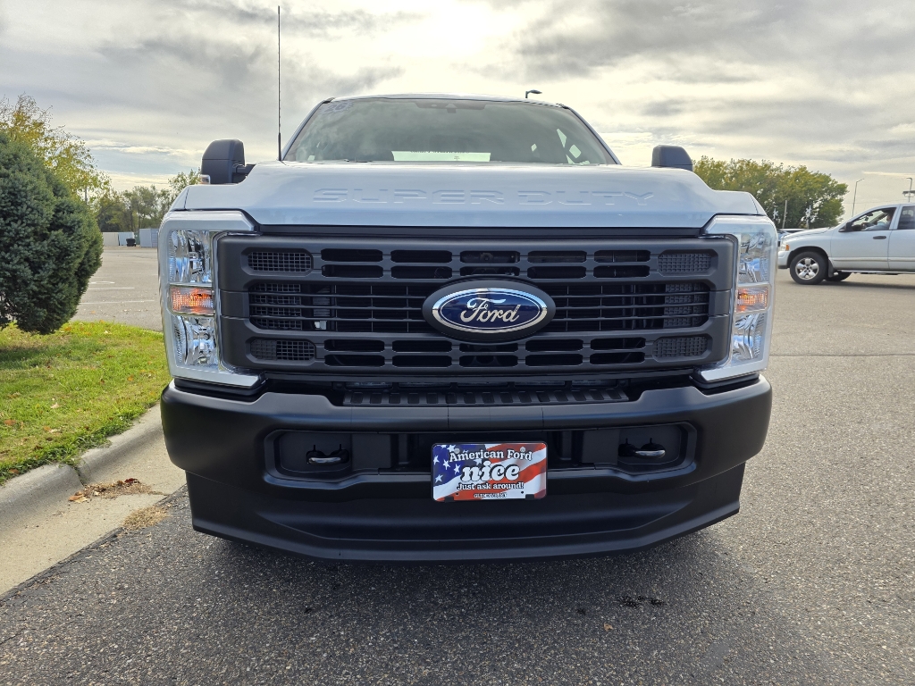 2026 Ford F-250 Super Duty - Oxford White exterior view 2