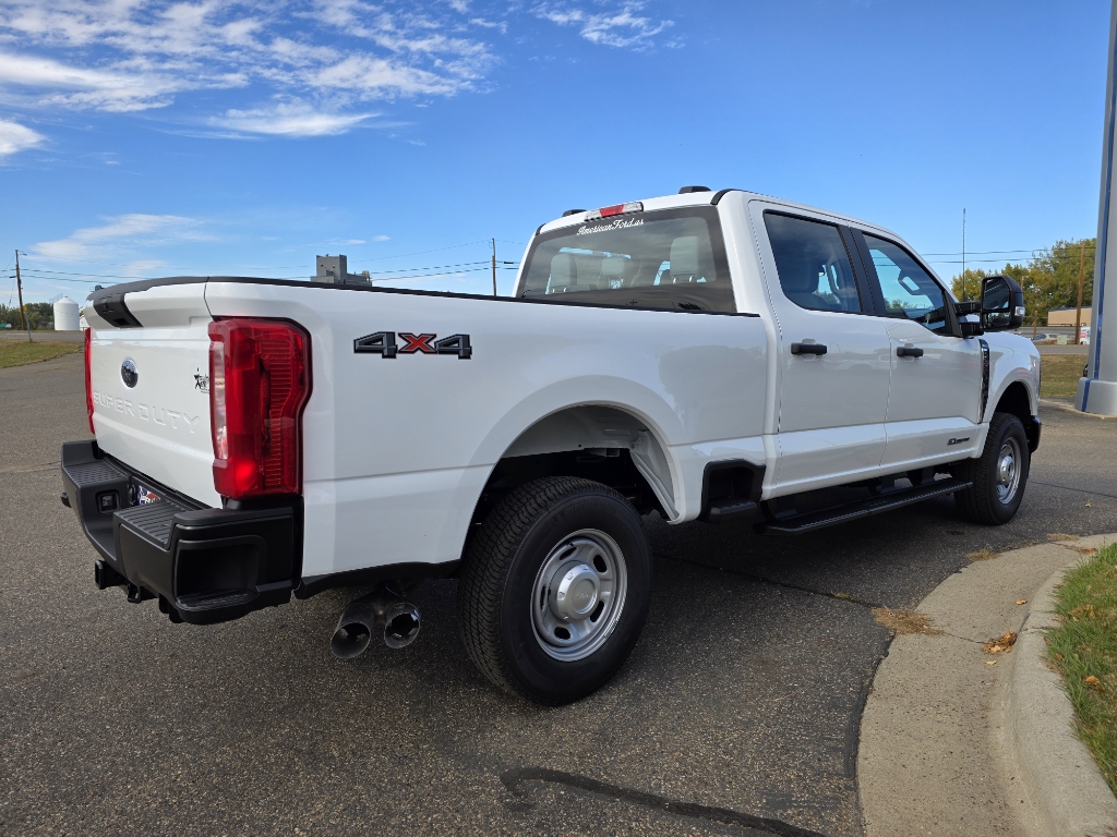 2026 Ford F-250 Super Duty - Oxford White exterior view 4