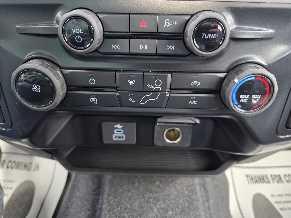 2026 Ford F-250 Super Duty - Oxford White exterior view 9