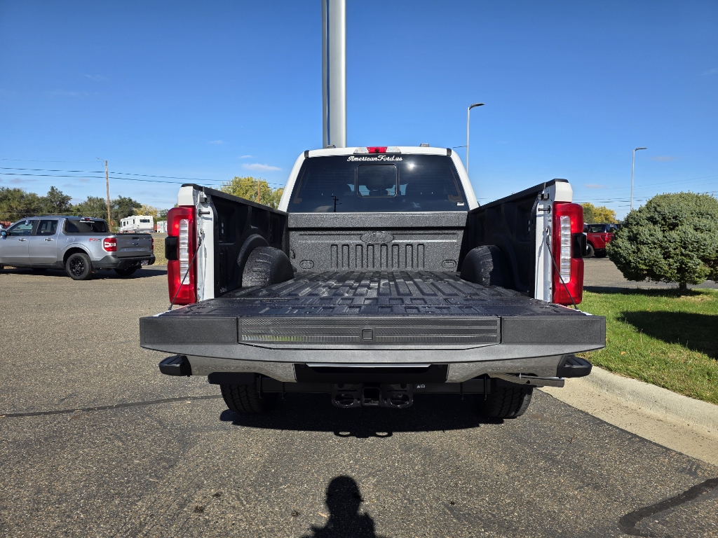 2026 Ford F-350 Super Duty - Star White Metallic Tri-Coat exterior view 7