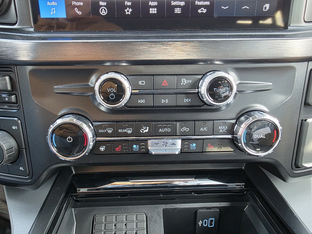 2026 Ford F-250 Super Duty - Agate Black Metallic exterior view 13
