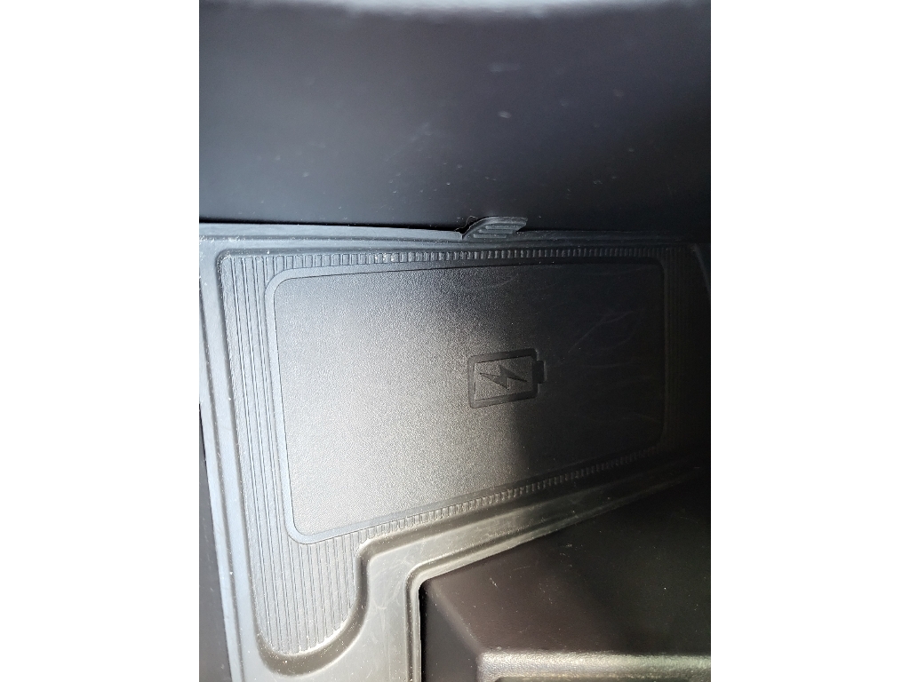 2023 Ford Edge SEL - Agate Black Metallic exterior view 16