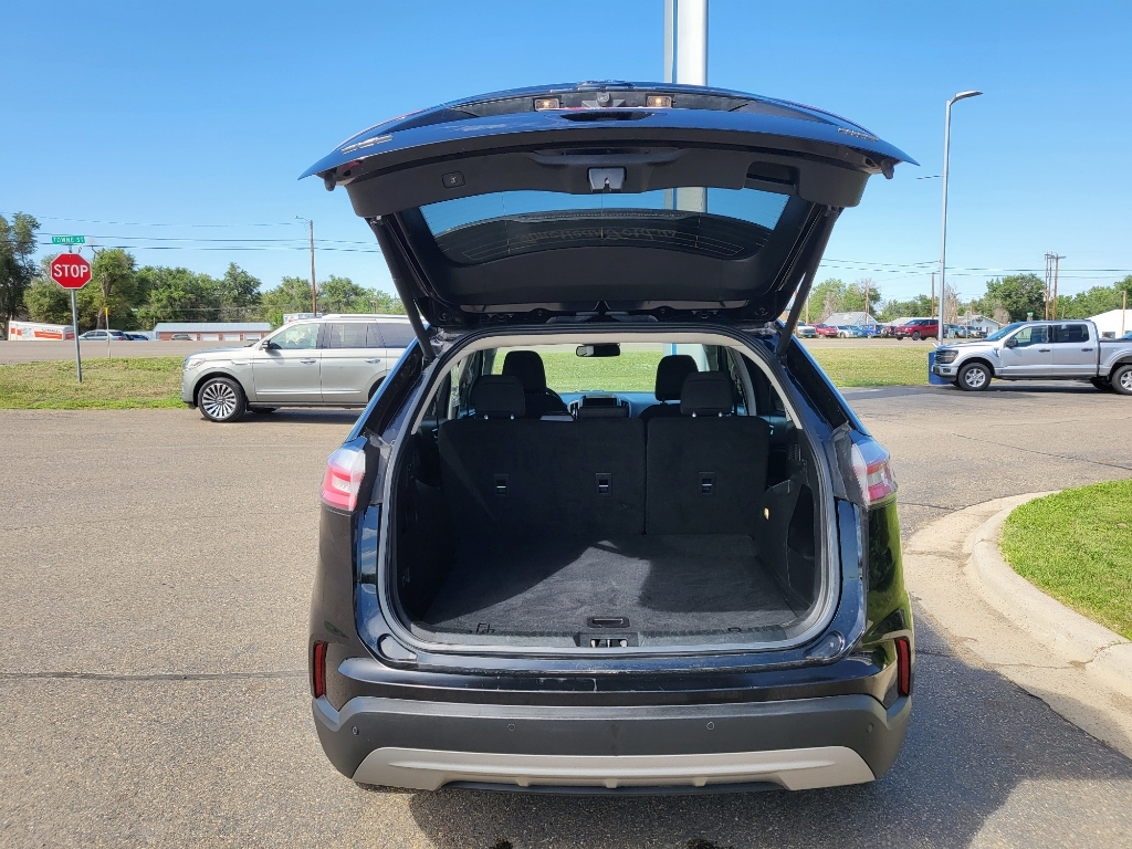 2023 Ford Edge SEL - Agate Black Metallic exterior view 6