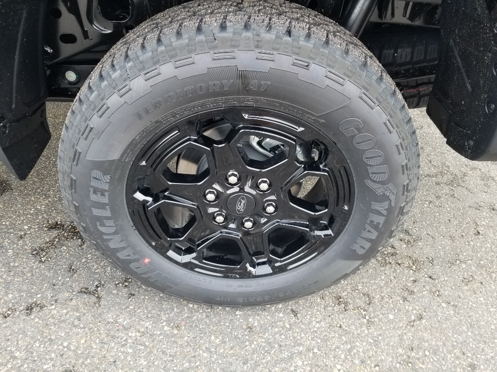 2025 Ford Ranger LARIAT - Shadow Black exterior view 8