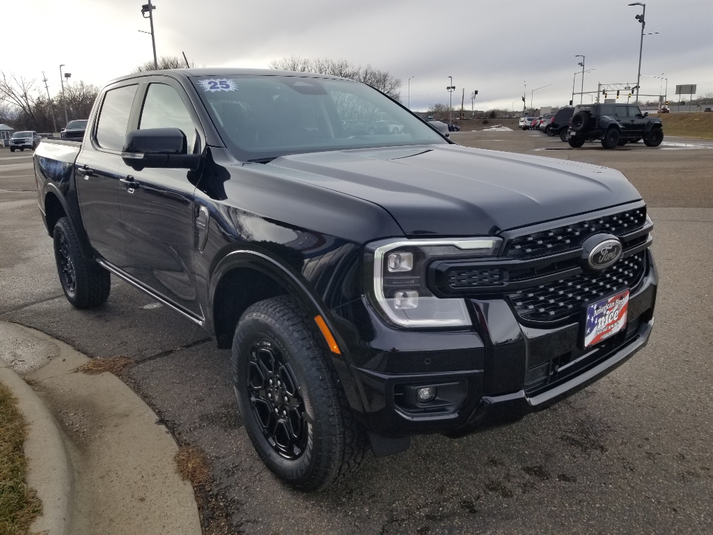 2025 Ford Ranger LARIAT - Shadow Black exterior view 3